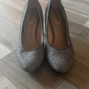 Life Stride Glittering Silver Heels